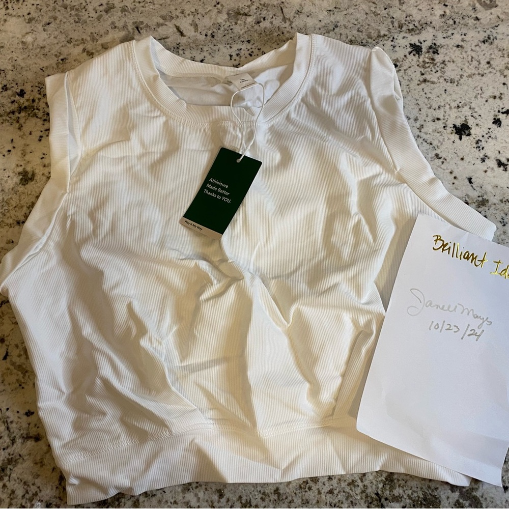 HALARA White Sleeveless Top